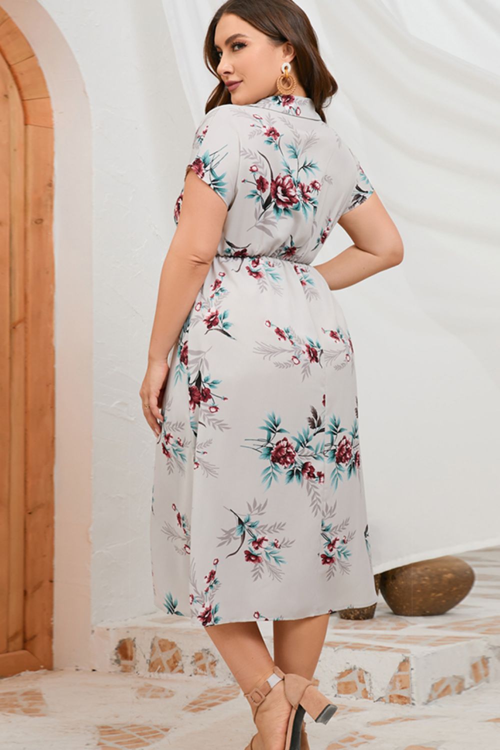 Plus Size Floral Johnny Collar Short Sleeve Dress