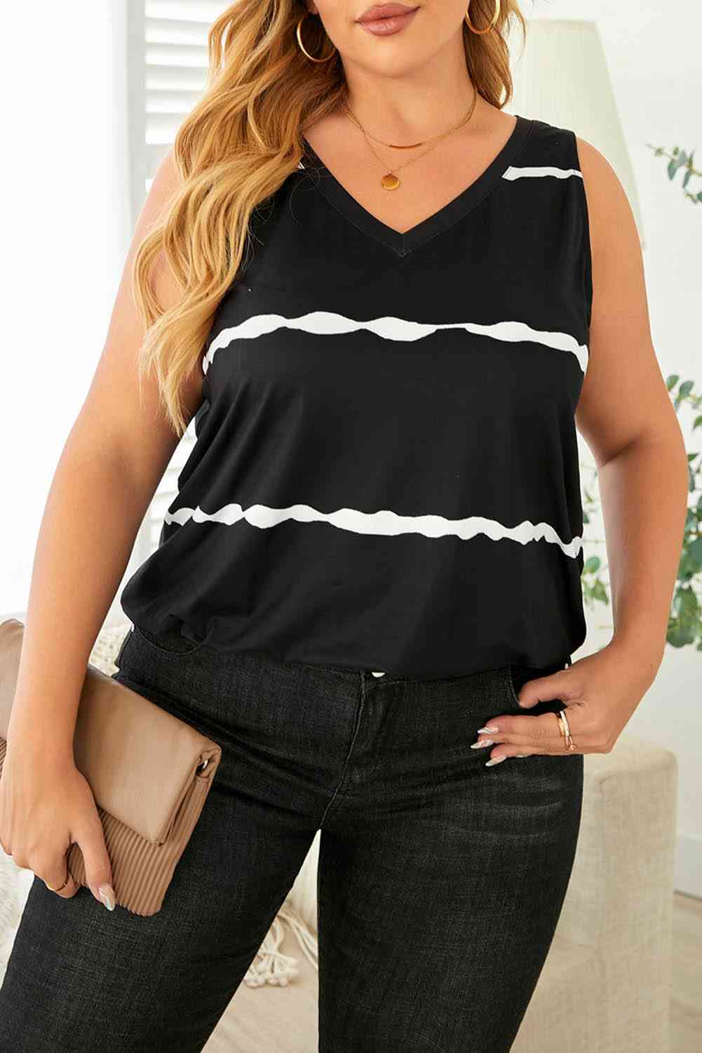 Plus Size Printed V-Neck Tank